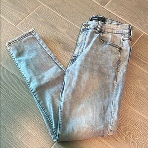 Aeropostale Light Wash Skinny Jeans